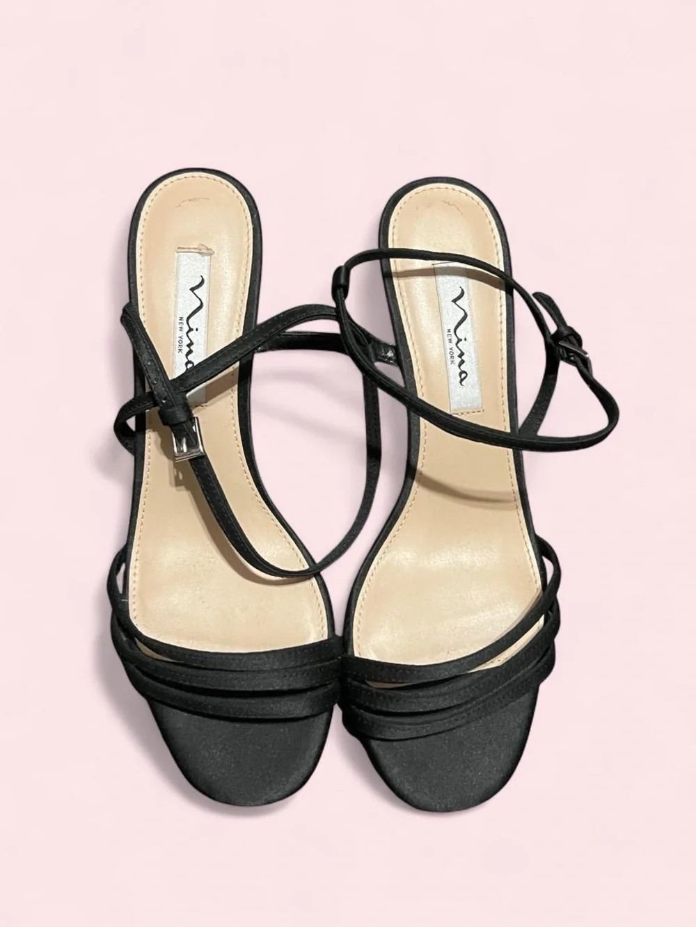 Nina elegant black